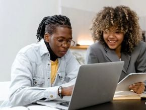 le-benin-se-dote-d-un-comite-pour-mieux-controler-les-resultats-des-investissements-numeriques