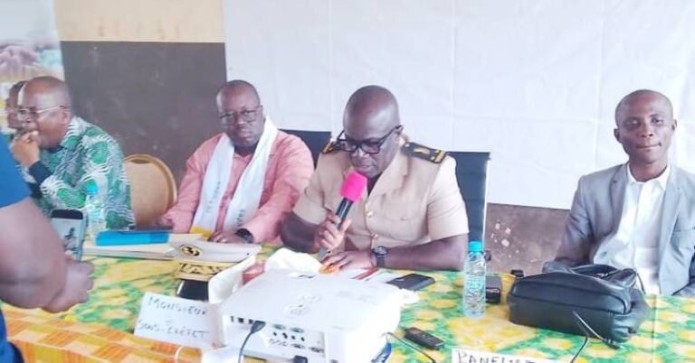 Canton Sakiaré/Orpaillage illégal: “D’ici 5 ans, la pollution de possibles maladies rénales et destruction d’embryons”, selon Kouadio Amani, directeur régional de l’Environnement Canton Sakiaré/Orpaillage illégal: "D’ici 5 ans, la pollution de possibles maladies rénales et destruction d’embryons", selon Kouadio Amani, directeur régional de l’Environnement