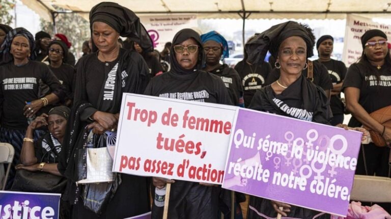 Sénégal: à Dakar, une marche contre les féminicides après la mort d'une femme attaquée à l'acide