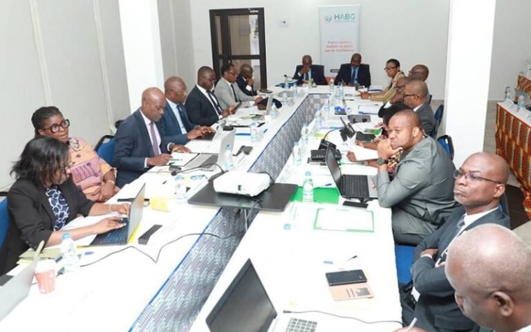 Lutte contre la corruption : la HABG engage la révision du dispositif juridique national à Grand-Bassam