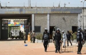 Côte d’Ivoire : 12 personnes inculpées pour actes terroristes et assassinat après la mort d’un gendarme à Agboville en 2025 (Procureur) Côte d’Ivoire : 12 personnes inculpées pour actes terroristes et assassinat après la mort d’un gendarme à Agboville en 2025 (Procureur)