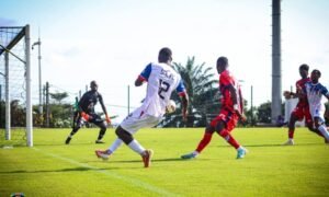 Agboville domine Adiaké et s’installe sur le podium, le Stade s’offre SOL au terme d’un match spectaculaire Agboville domine Adiaké et s’installe sur le podium, le Stade s’offre SOL au terme d’un match spectaculaire